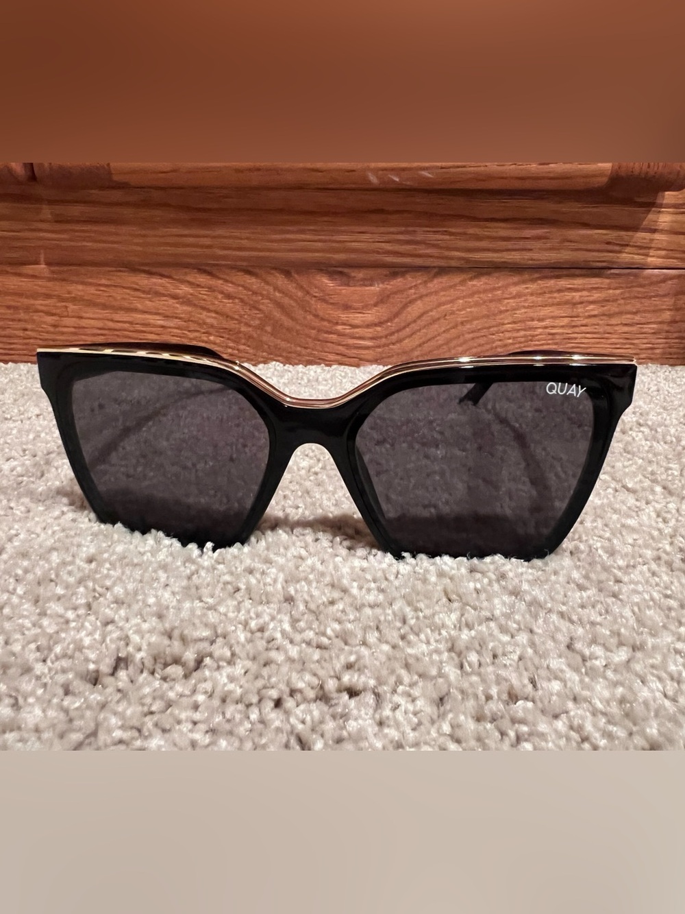 Quay Australia Black Square Shape Black & Gold Level Up Sunglasses with Case - Picture 2 of 8
